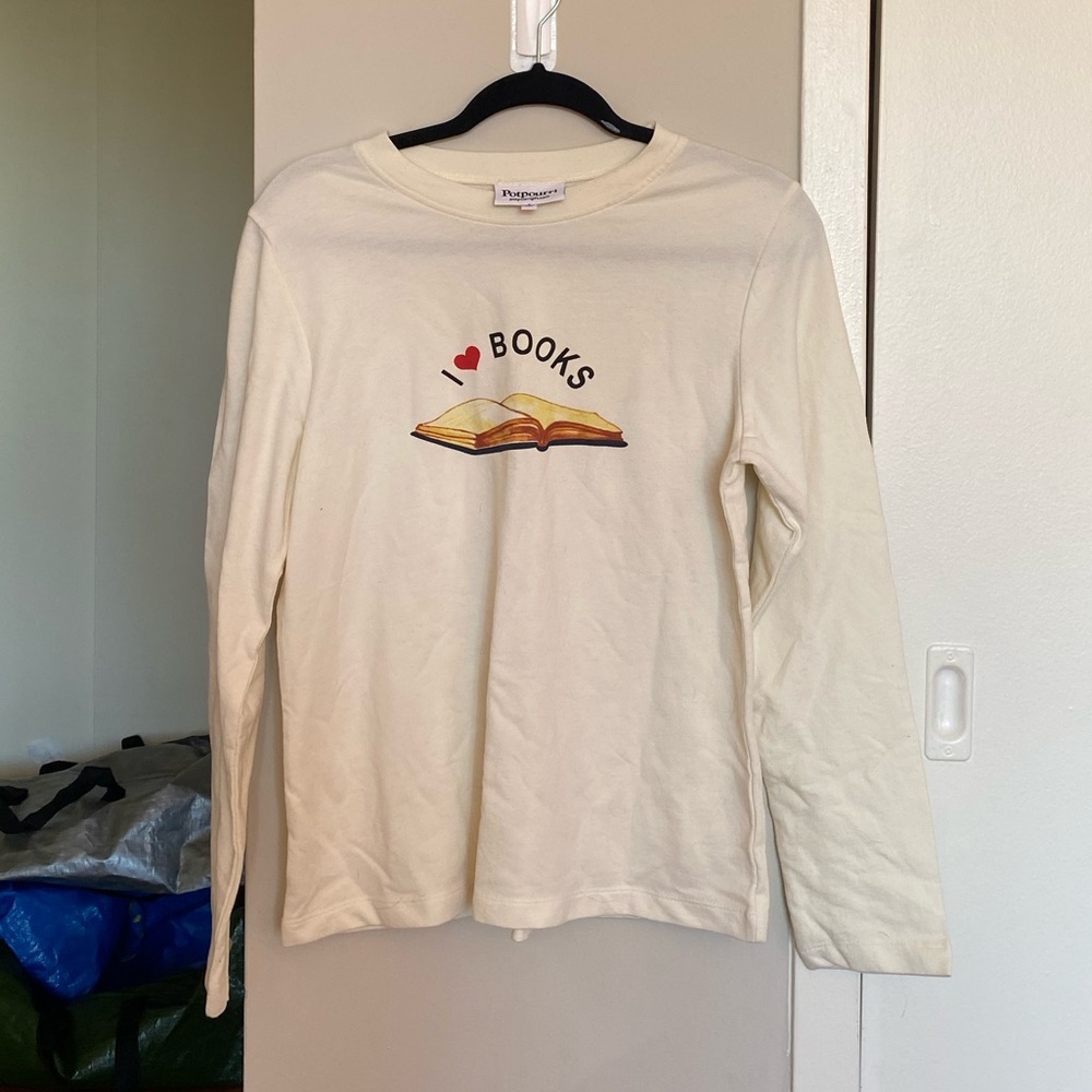 I ♥️ Books tee